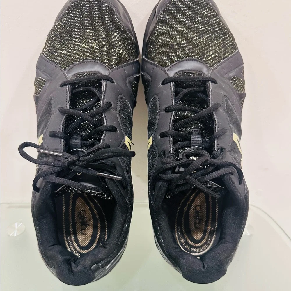 Ryka Women's‎ Size 12 Vida RZV Black / Gold Sparkle Pre-Owned Athletic Sneaker